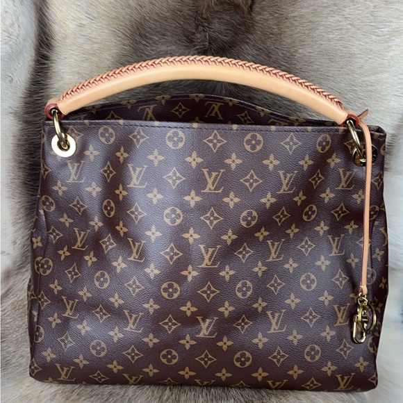 LOUIS VUITTON Artsy MM, Discontinued - Picture 2 of 8